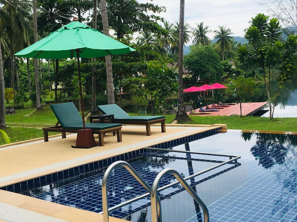 Khao Lak Golden Coconut Resort Exterior foto