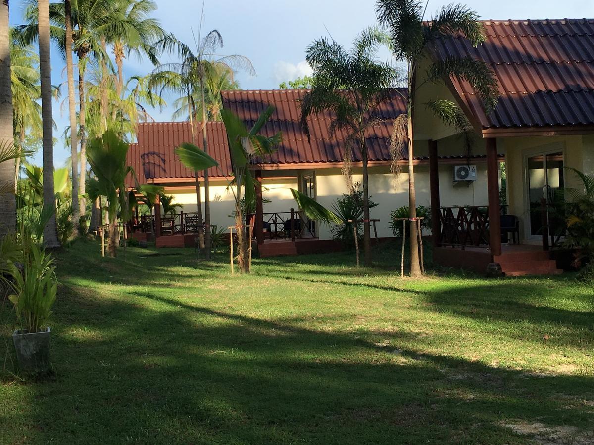 Khao Lak Golden Coconut Resort Exterior foto